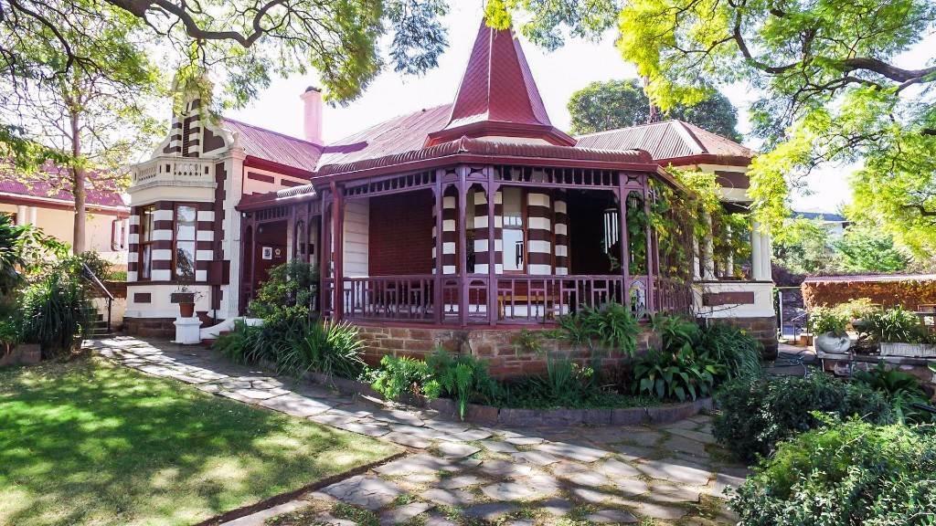 Melvin Residence Guest House Pretoria-Noord Eksteriør bilde