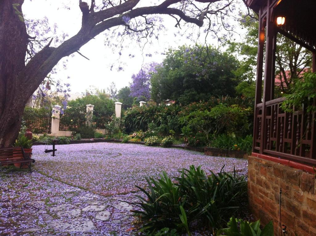 Melvin Residence Guest House Pretoria-Noord Eksteriør bilde